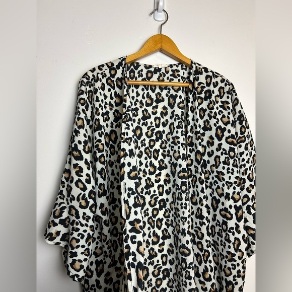 Sweet Lovely By Jen Cardigan Kimono 3XL Animal Print Sheeta Flare Short Sleeve - Picture 4 of 10